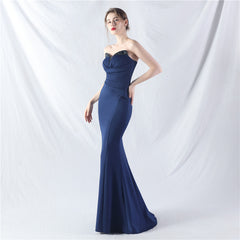 Elegant Sweetheart Satin Beading Formal Dress