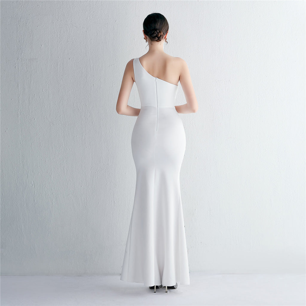 REVCHIC LUXE Elegant One-Shoulder Beaded Fishtail Gown