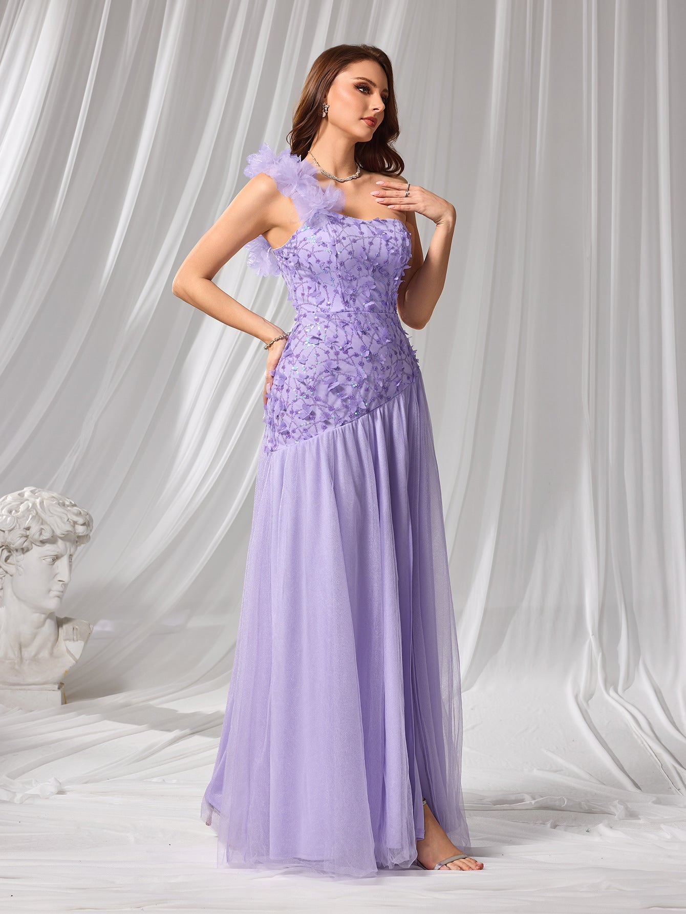 RevChic Étoile – Petal-Mesh Split Shoulder Evening Dress