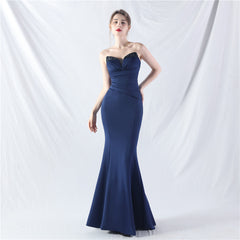 Elegant Sweetheart Satin Beading Formal Dress