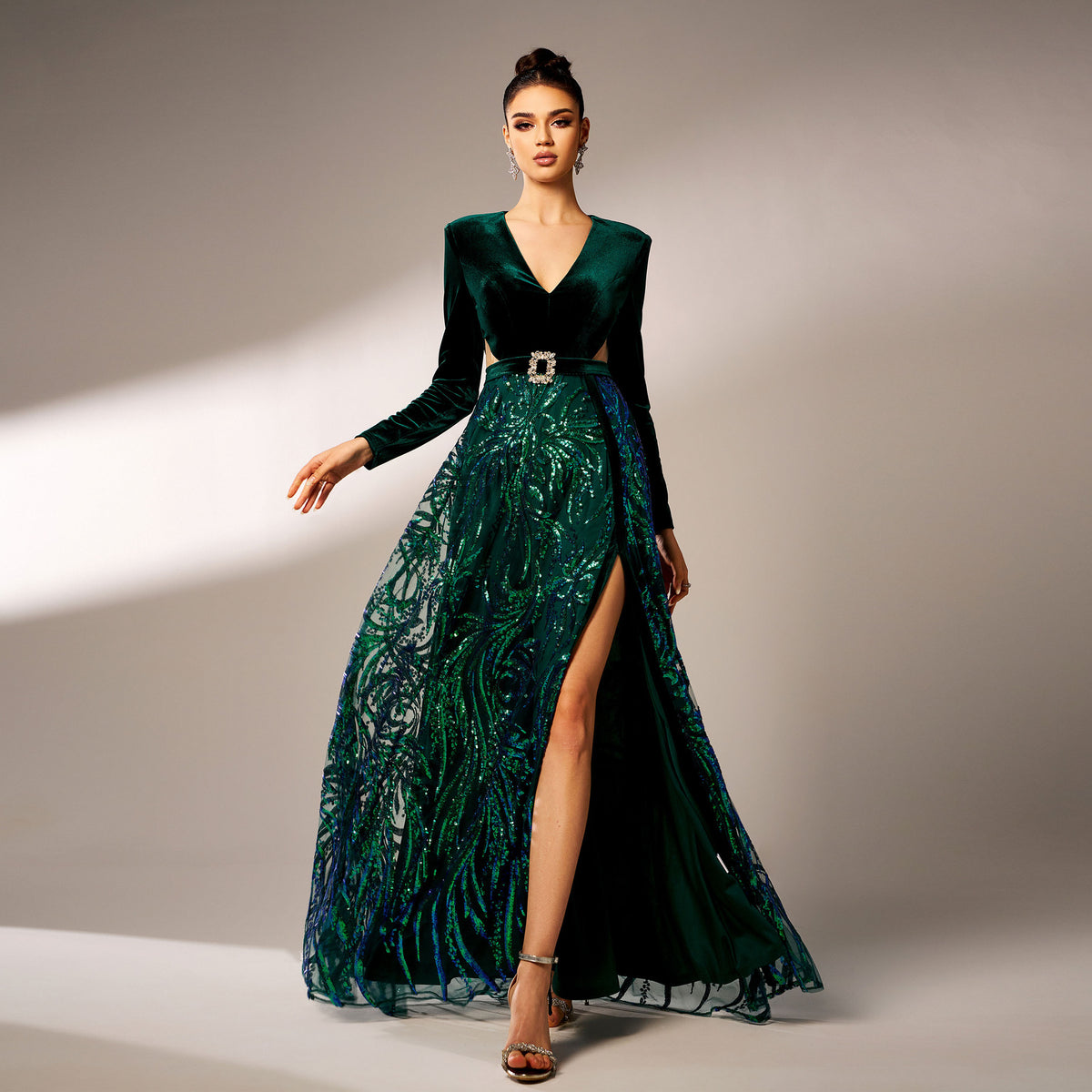 Long Sleeved V Neck Sequined Split Green Evening Dress