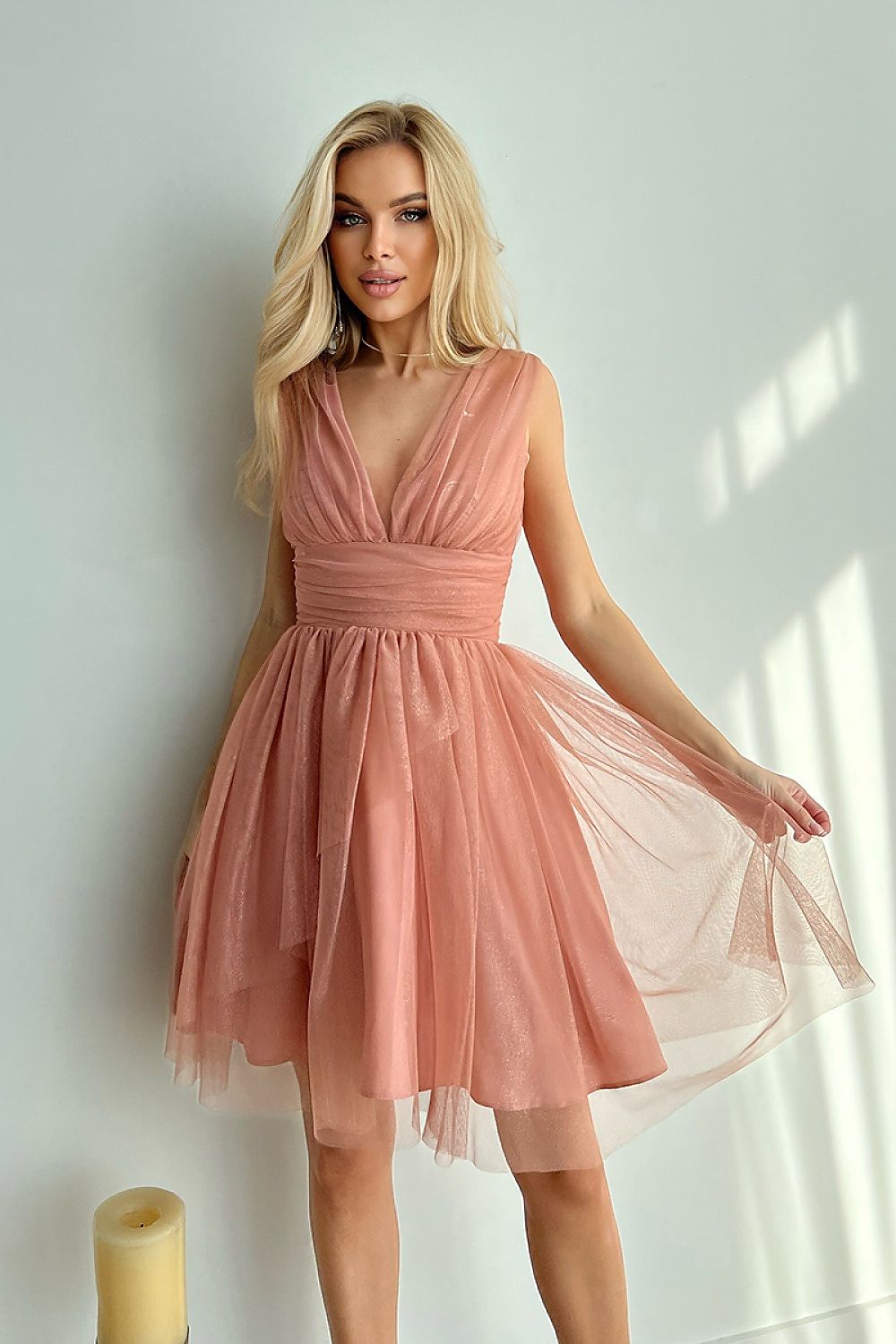 V Neck sleeveless short evening dress