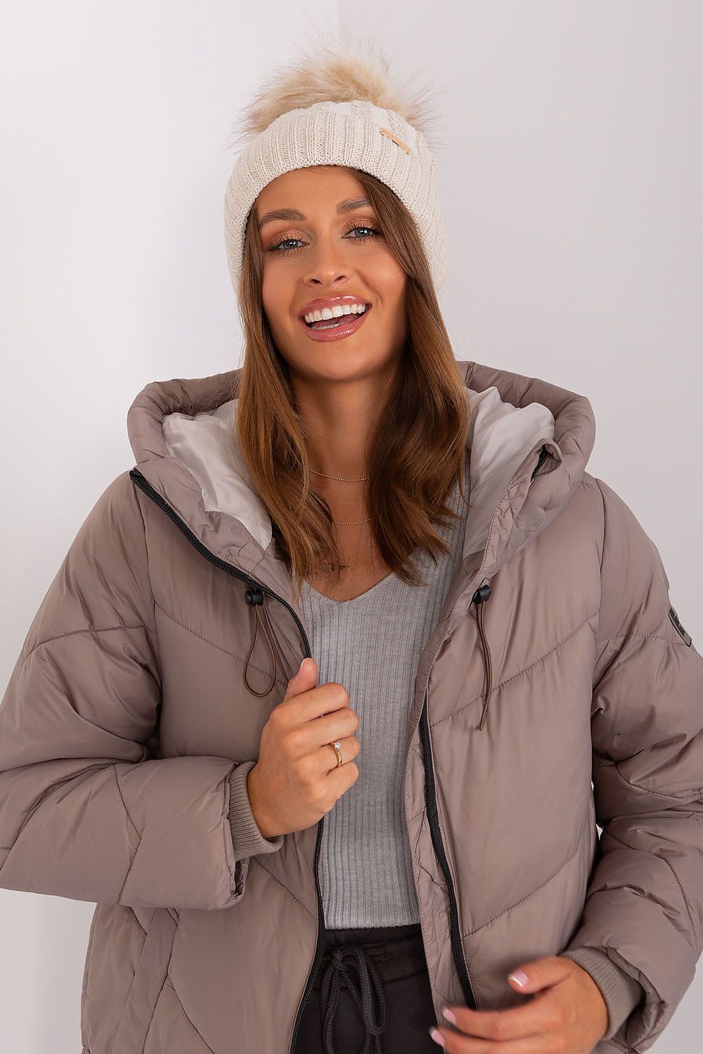 Cap model 187438 Rue Paris  Main image