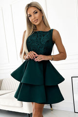 Heavily flared skirt and elastic lace evening dress