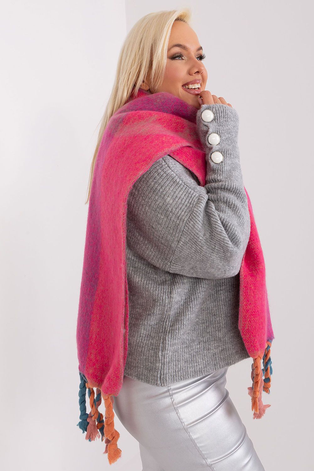  Shawl model 190549 AT 