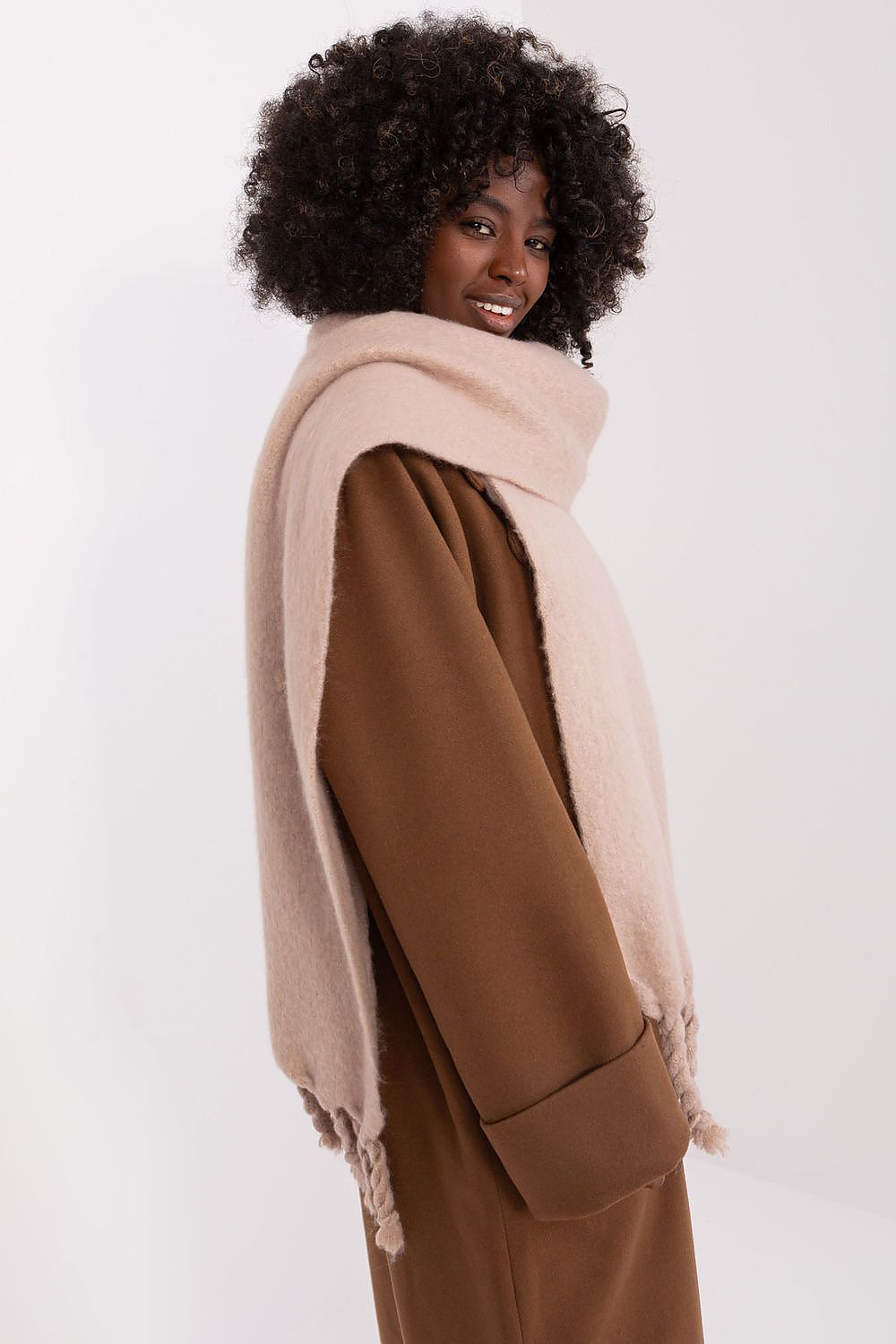  Shawl model 190578 AT 