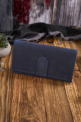 Women`s vintage-style wallet