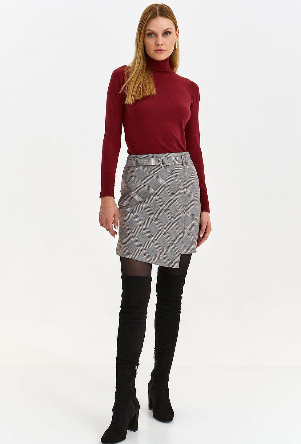 Elegant mid-thigh length check pattern pencil skirt