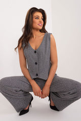 Fabric vest with button closure