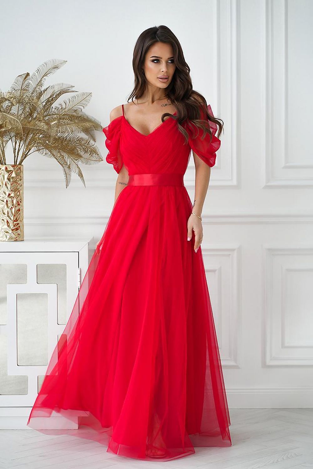 Beautiful long Spanish-style Evening dress Secondary image