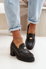 Column shaped heel low leather shoes