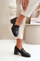 Natural leather heeled low shoes