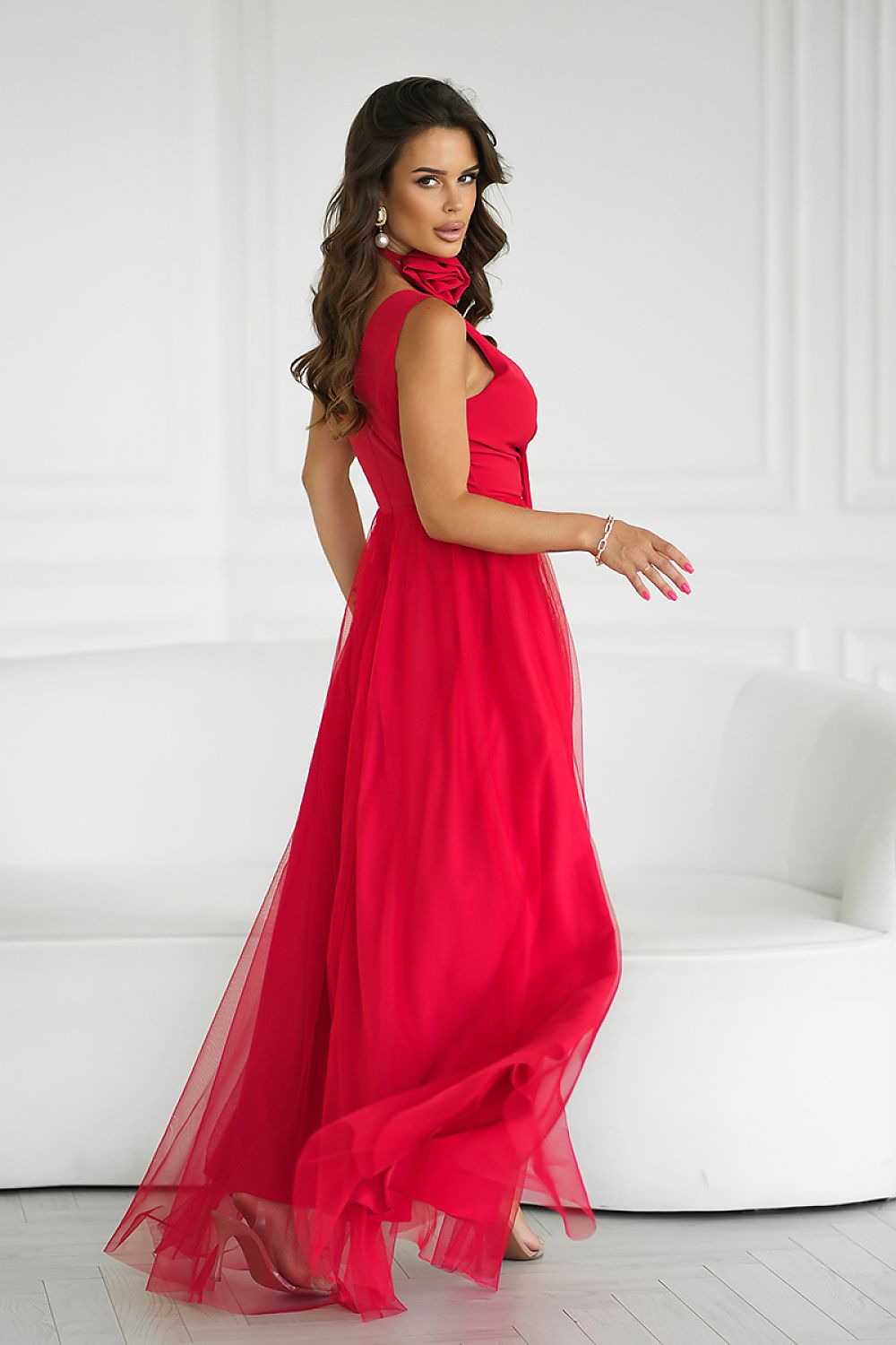 Stunning airy fabric long evening dress Secondary image
