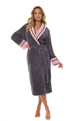 Elegant collar grey bathrobe