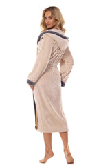 Loose comfortable cut with a hood bathrobe