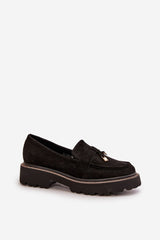 Shiny embellishment moccasins with delicate