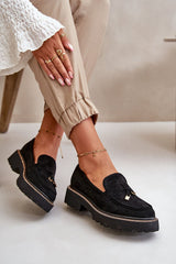 Shiny embellishment moccasins with delicate