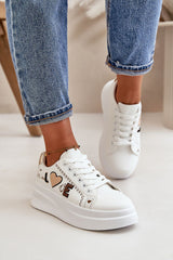 Rounded toe cute decorated sneakers