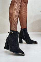 Pointed toes column-shaped heel boots