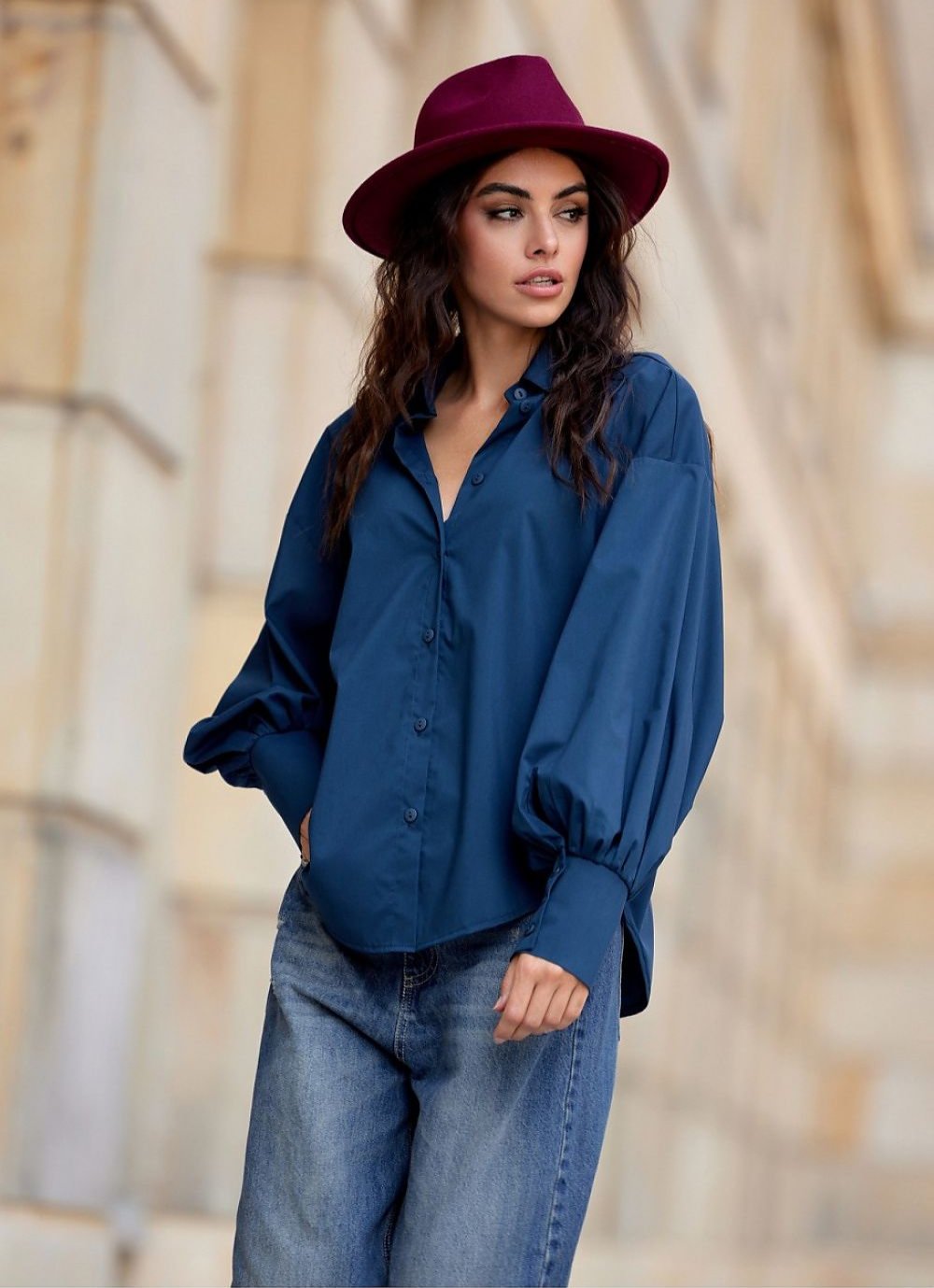 Long sleeve slightly flared cut shirt