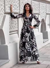 Beautiful flowing cut patterned motif daydress