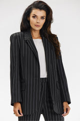 Elegant jacket with a loose striped cut.