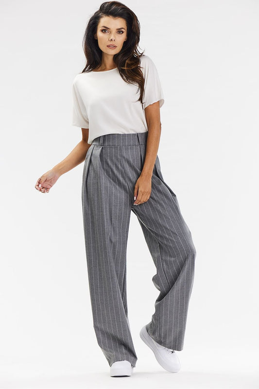 Elegant trousers with wide legs 1000