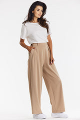 Elegant trousers with wide fabric legs