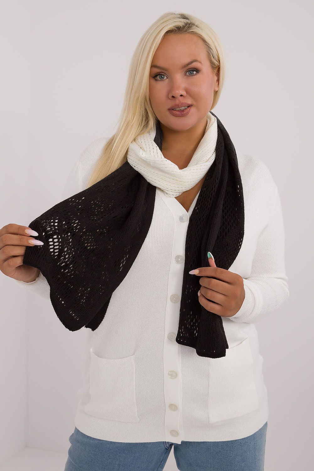 AT Openwork Wool-Blend Scarf Secondary image