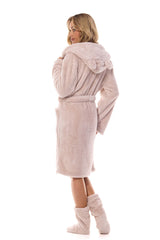 Beige long sleeves bathrobe