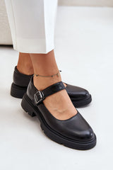 Fashionable low shoes made of eco leather