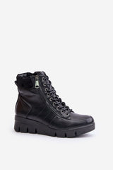 Extremely light eco leather boots