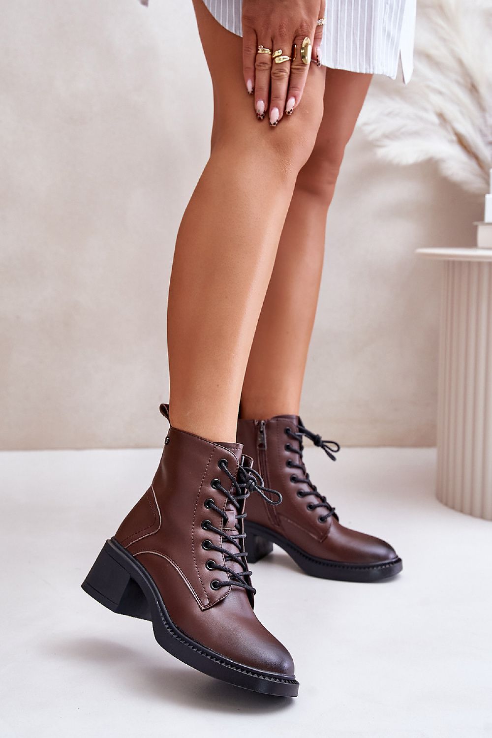 Vinceza brown heel ankle boots