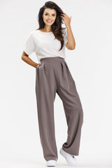 Elegant trousers with wide fabric legs