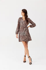 Long sleeves patterned fabric short dress