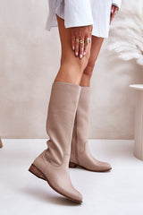 Classic cut knee-hight Boots