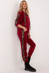 Sweatshirt and pants velour set