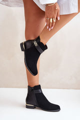 Low boots with a gold detail