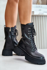 Rounded toe caps black boots