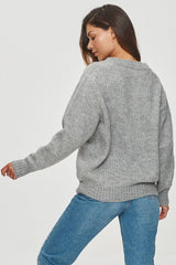 Loose-fitting women's sweater