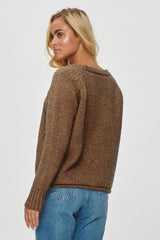 Long sleeves loose-fitting sweater