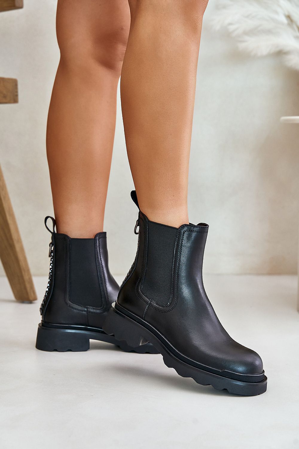 Slip-on leather Jodhpur boots