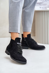 Women's boots with ankle-length upper