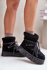 Women's snow boots with a platform