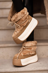 Women's brown snow boots