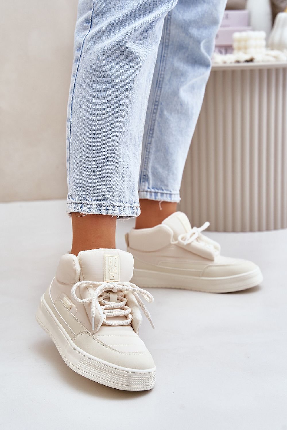 Insulated stylish white sneakers