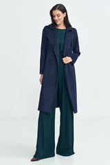 Decorative shoulder paddles nubuck coat