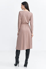 Long slightly batwing sleeve daydress