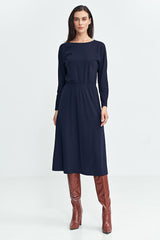 Long slightly batwing sleeve daydress