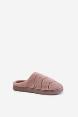 Women's fur slippers with covered toes